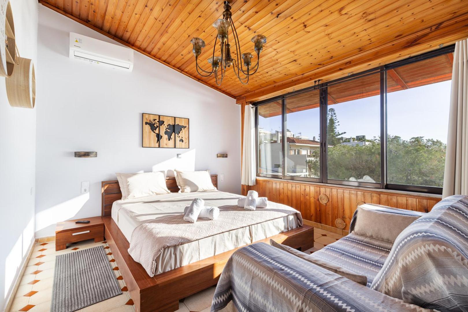 Caldera Close To The Port, Airport & Athens *