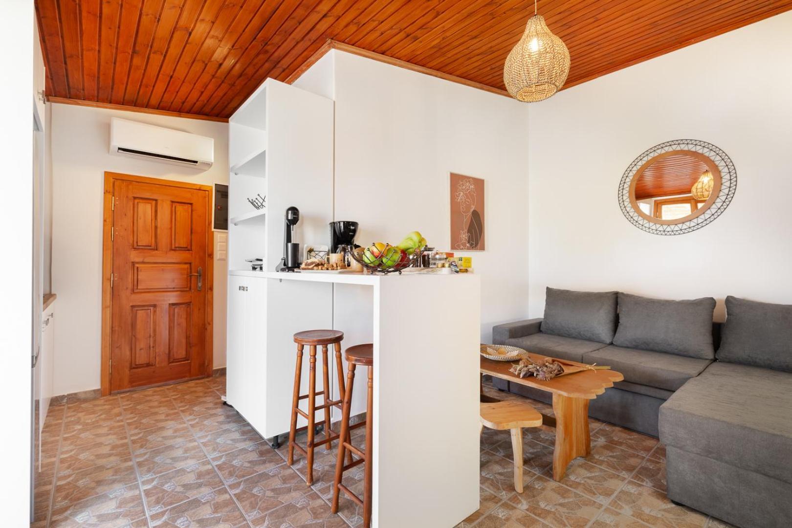Caldera Close To The Port, Airport & Athens Rafina (Attica)
